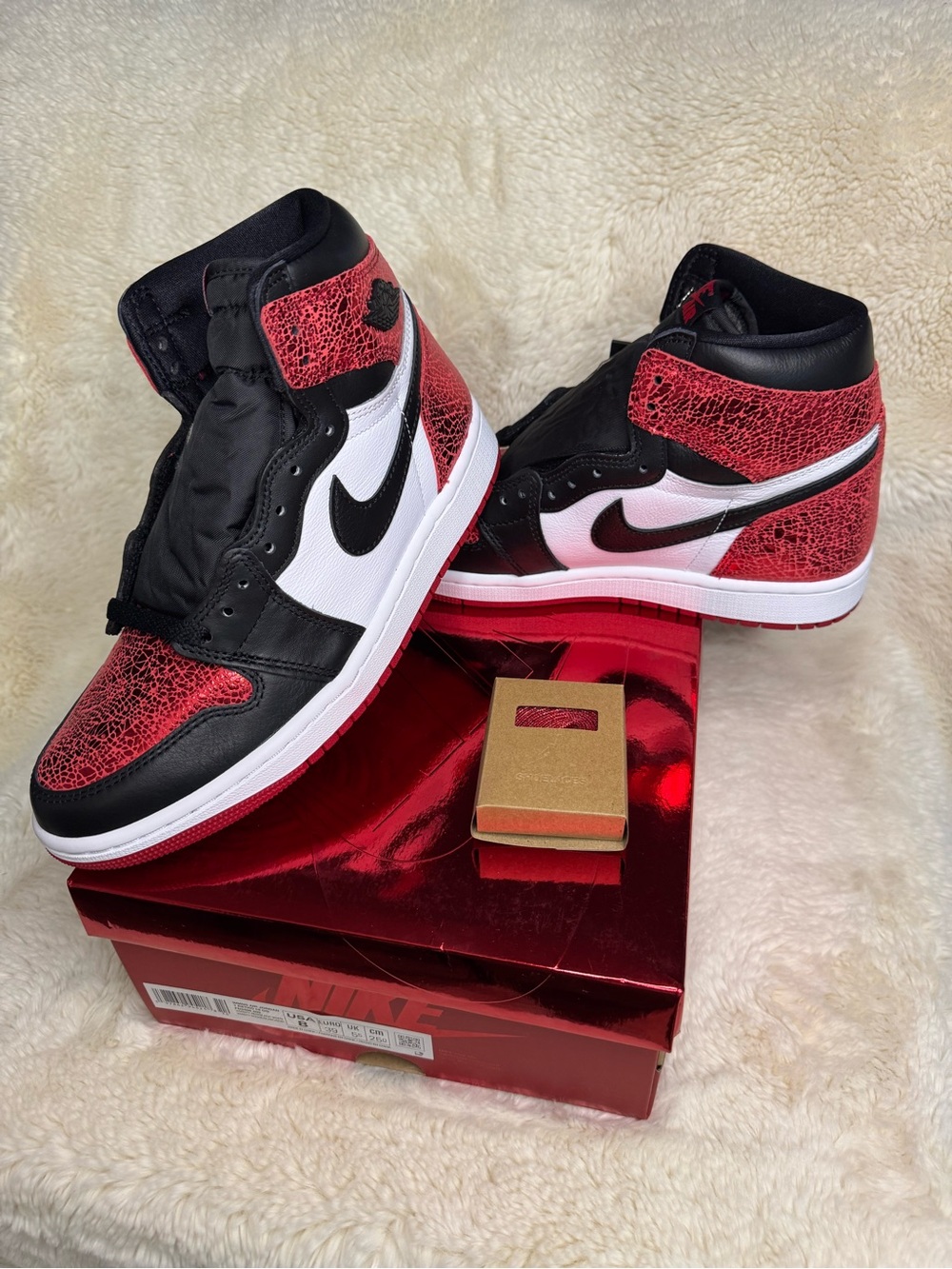 New in Box 🌶️ Air Jordan 1 Retro High OG “Varsity Red”